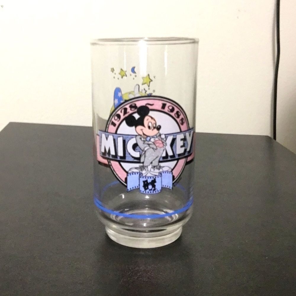 1988 Disney Mickey Mouse Glass